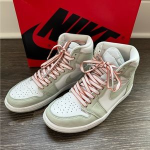 Air Jordan Retro High OG Seafoam